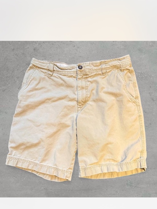 Izod Other - Izod Men's Khaki Flat Front Cotton Shorts